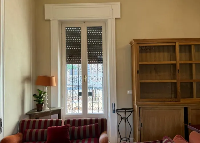 Elegante Con Terrazzo Appartamento