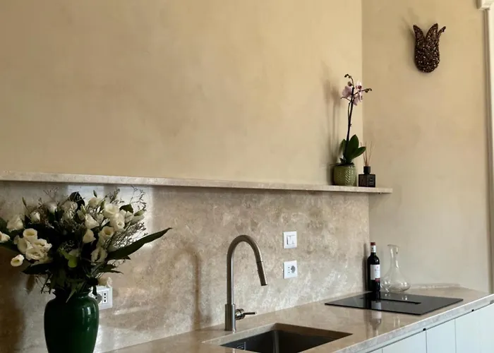 Elegante Con Terrazzo *