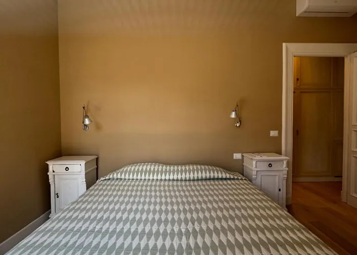 Elegante Con Terrazzo *