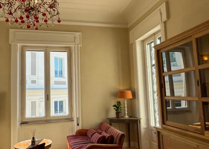 Elegante Con Terrazzo Appartamento Roma